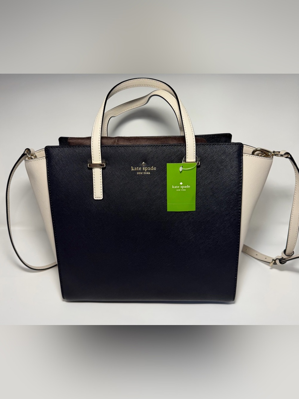 NWT Large Kate Spade Cedar Street Hayden Crossbody Bag Black And Cream Leather